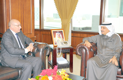 معالي رئيس جهاز المساحة والتسجيل العقاري يستقبل سعادة السفير المغربي