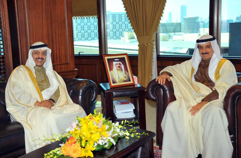 معالي الشيخ سلمان بن عبدالله آل خليفة يستقبل السفير السعودي