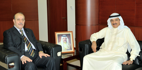 رئيس جهاز المساحة والتسجيل العقاري يستقبل السفير الفلسطيني