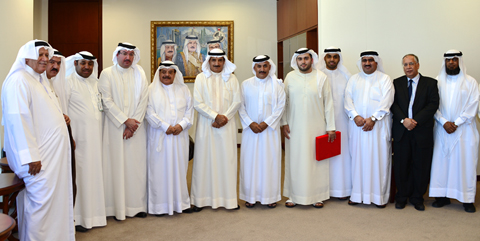 رئيس جهاز المساحة والتسجيل العقاري يستقبل وفدا من القطاع العقاري بامارة دبي 