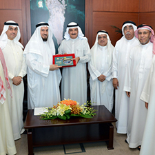 رئيس جهاز المساحة والتسجيل العقاري يستقبل رئيس وأعضاء جمعية السنابل لرعاية الايتام