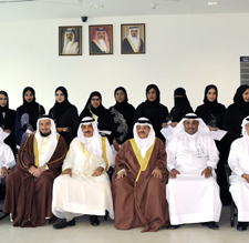 تحت رعاية معالي الشيخ سلمان بن عبدالله  آل خليفة… جمعية السنابل لرعاية الأيتام تكرم أبنائها المتفوقين والخريجين