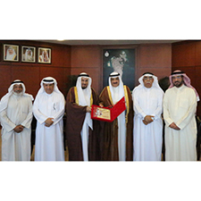 رئيس جهاز المساحة والتسجـل العقاري يستقبل رئيـس وأعضاء جمعيـة السنـابل لرعـاية الايتام