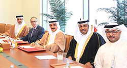 توقيع اتفاقية تجديد التعاون المشترك بين جهاز المساحة والتسجيل العقاري، والمكتب الهايدروغرافي البريطاني