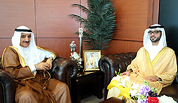 معالي رئيس جهاز المساحة والتسجيل العقاري يستقبل سعادة السفير الاماراتي 