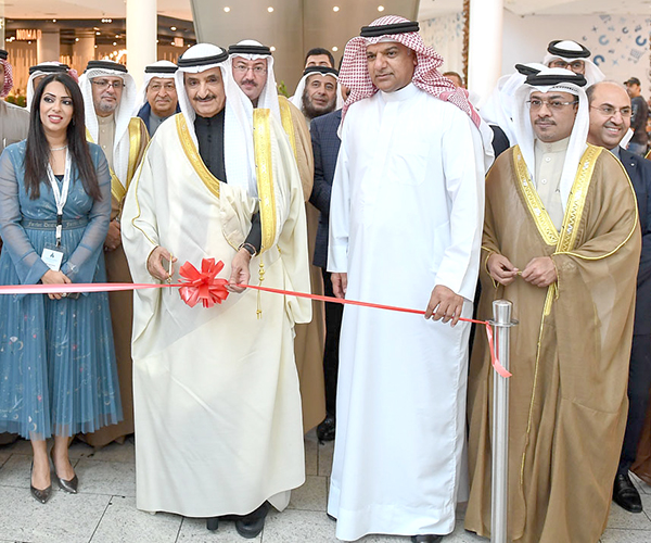 معالي  رئيس جهاز المساحة والتسجيل العقاري يفتتح معرض البحرين للإستثمار العقاري 2019