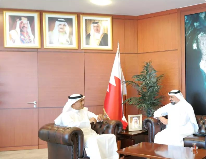 لقاء رئيس جهاز المساحة والتسجيل العقاري مع مدير بنك الإسكان