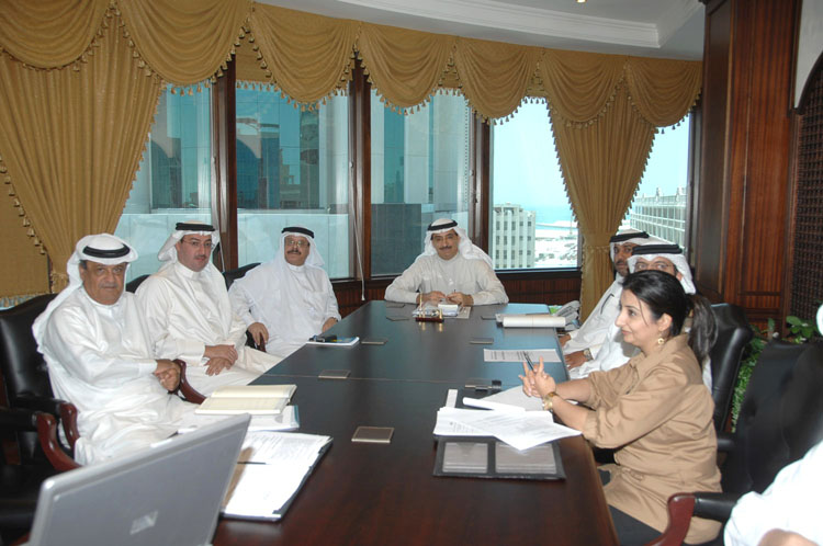 رئيس جهاز المساحة والتسجيل العقاري يلتقى وفداً من إدارة الجودة