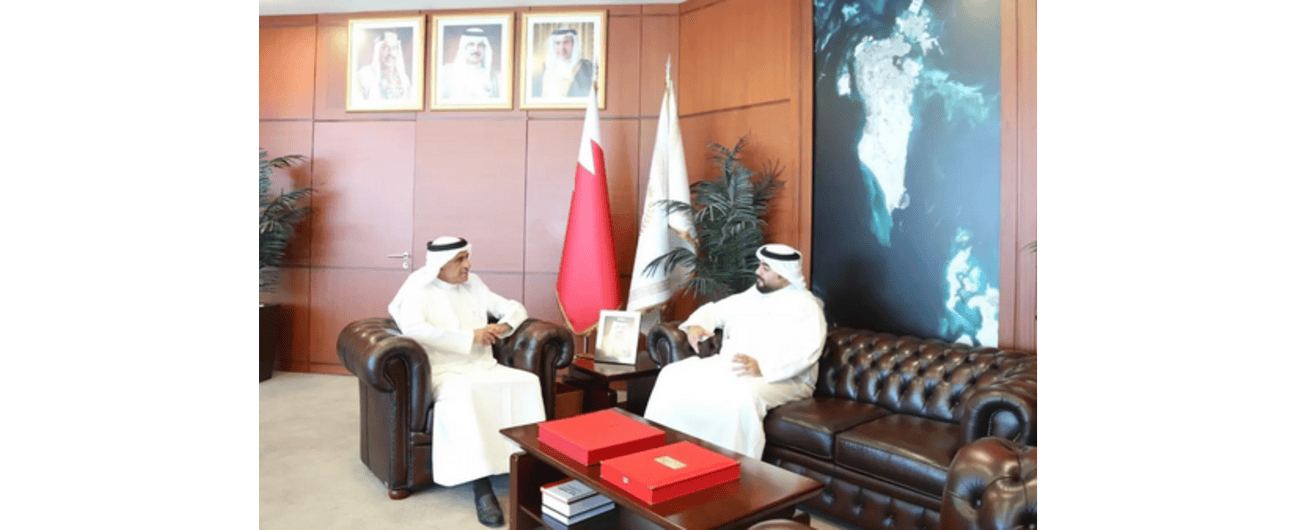 رئيس الجهاز يستقبل الموظف خالد الشيخ بمناسبة اختياره في برنامج تتنمية الكوادر الحكومية