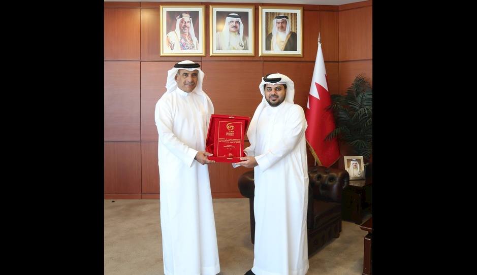 استقبل سعادة المهندس باسم بن يعقوب الحمر، رئيس جهاز المساحة والتسجيل العقاري